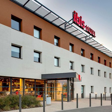ホテル Ibis Montceau Les Mines エクステリア 写真