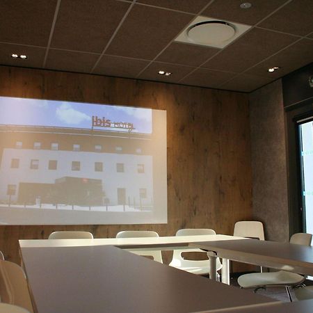 ホテル Ibis Montceau Les Mines エクステリア 写真
